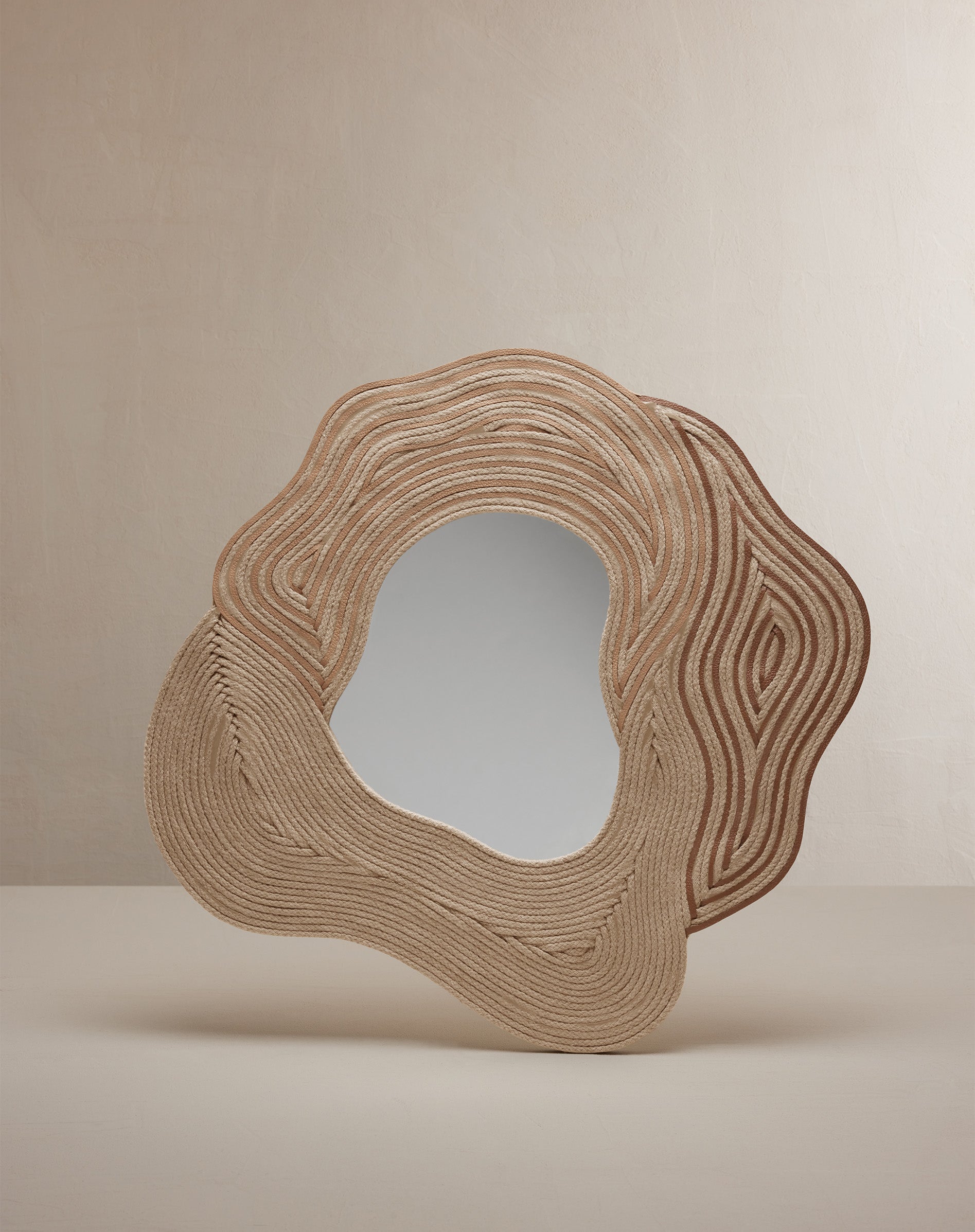 Mirrors – Polène