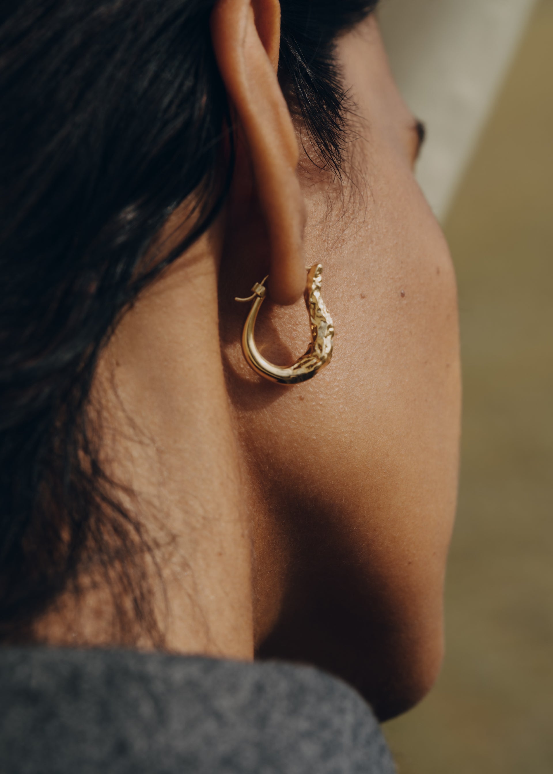 Eroz Slim Hoop Earrings - 24 carat gold-gilded edition