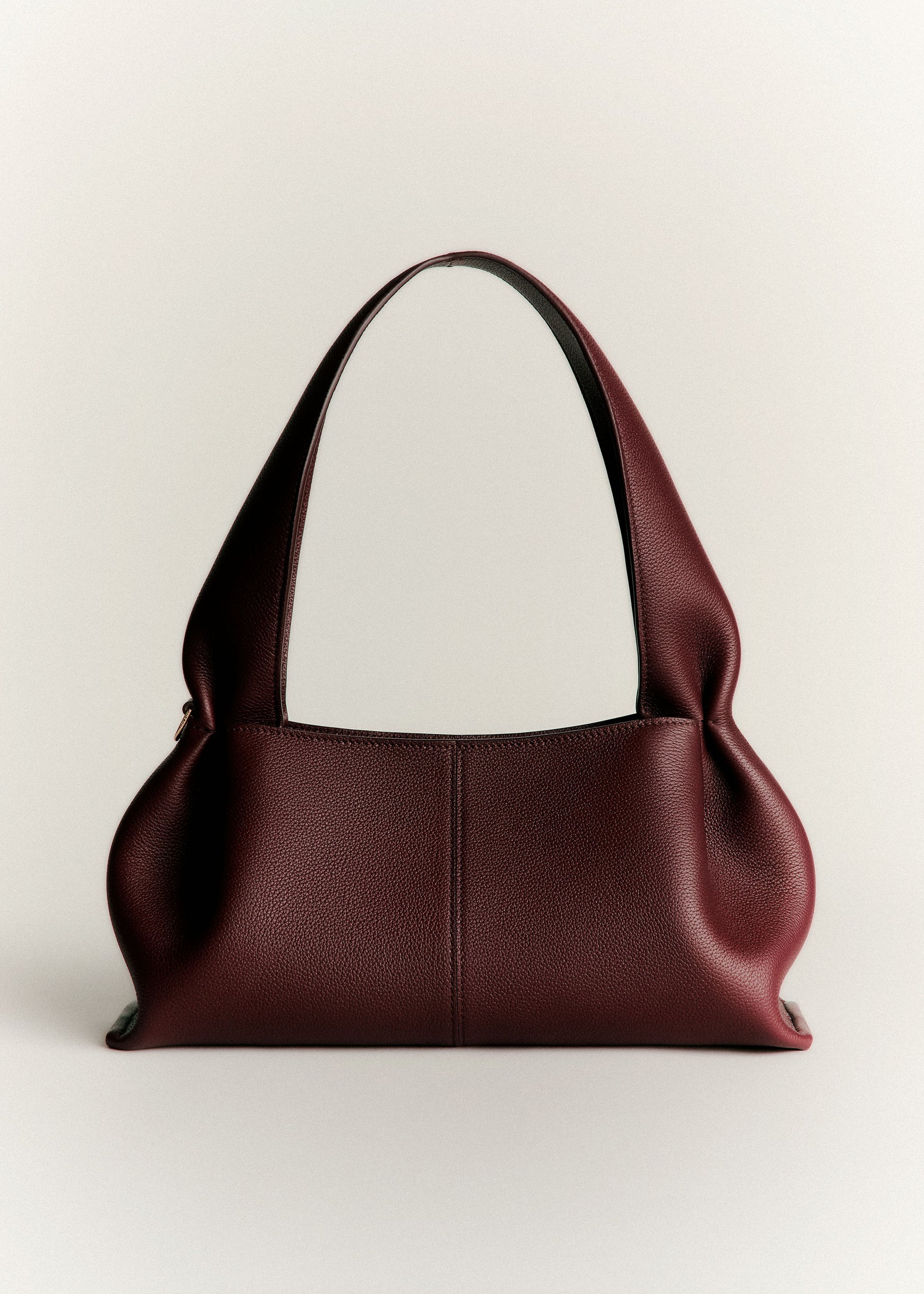 Numéro Neuf East West - Textured Black Cherry