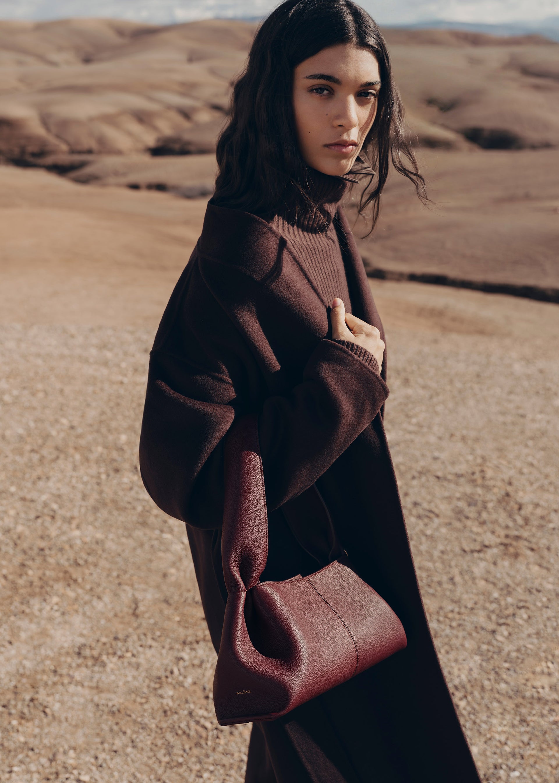 Numéro Neuf East West - Textured Black Cherry