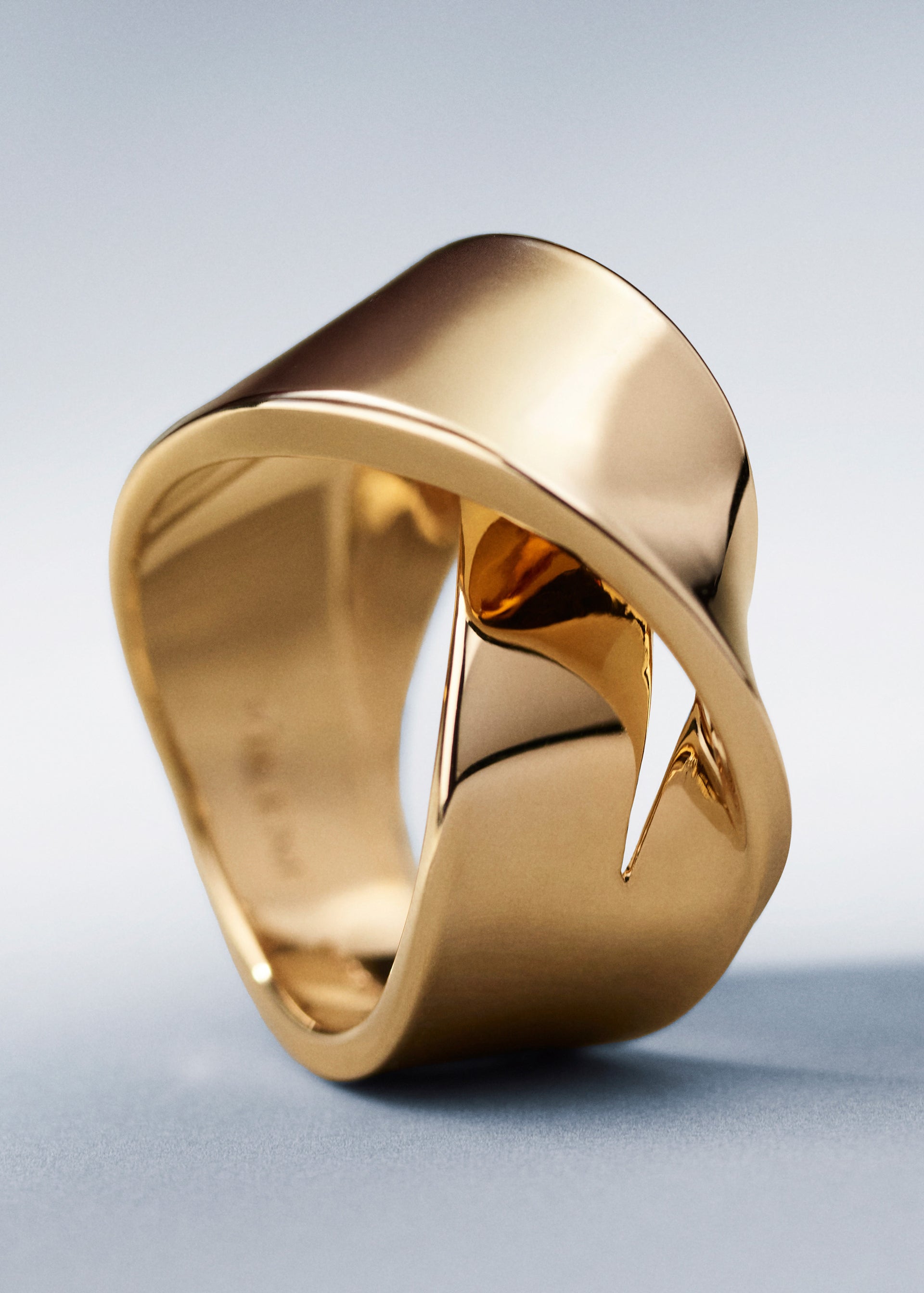 Éole Curled Ring - Gold in 24-carat gold gilding