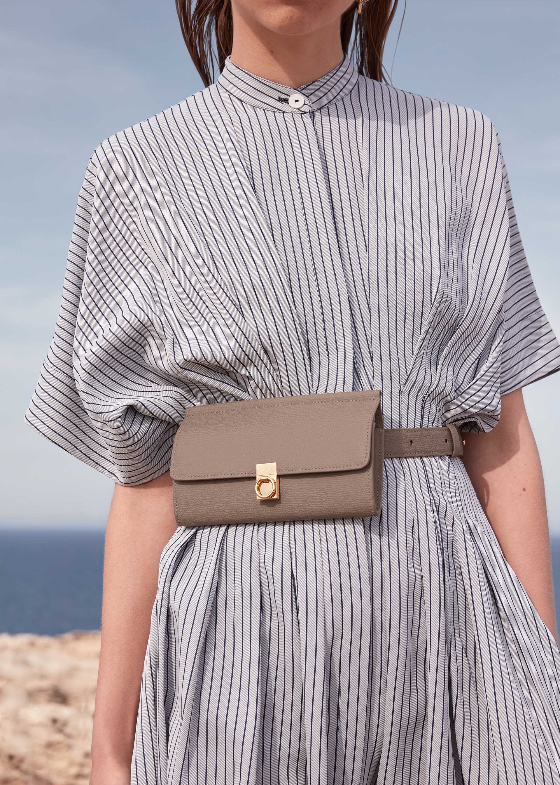 Numéro Sept Belt - Textured Taupe
